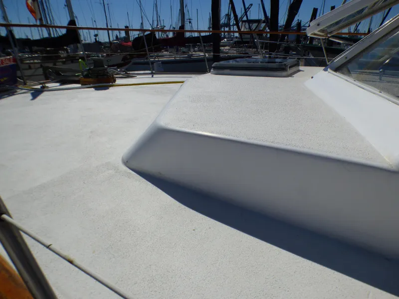 Slide: The Image of Spindrift 39 ft. Aft Cabin Twin Diesel 1984 - 78