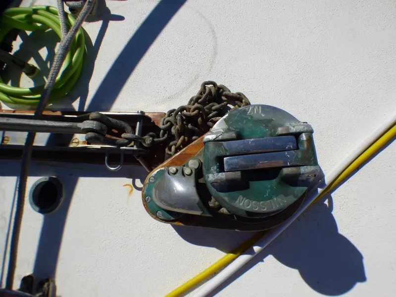 Slide: The Image of Spindrift 39 ft. Aft Cabin Twin Diesel 1984 - 83