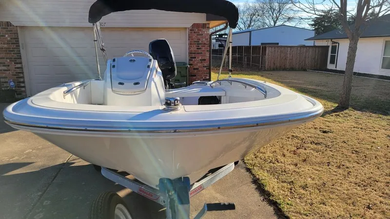 Slide: The Image of Boston Whaler Super Sport 2023 - 2