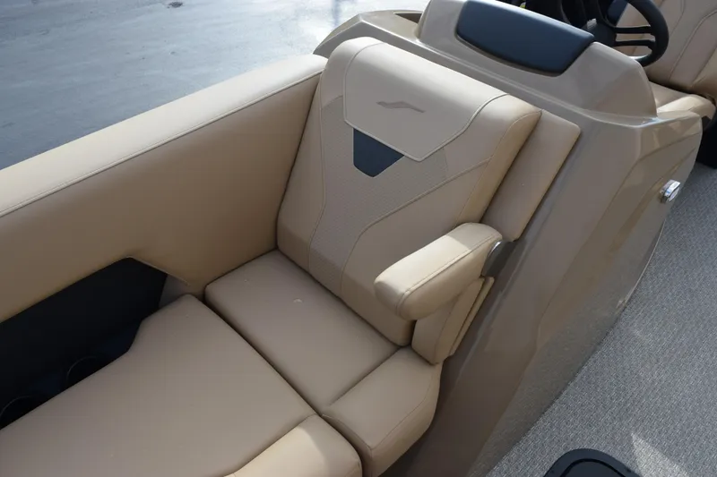 Slide: The Image of Luxurious beige seating in 2026 Evotti 525QL boat, featuring modern design and comfort. - 22