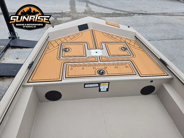 Slide: The Image of Avid ROGUE 18 SC 2026 - 14