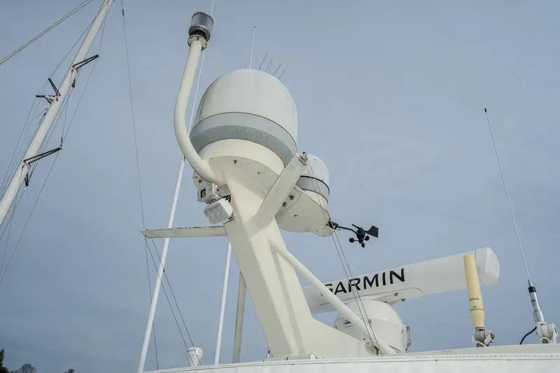 Slide: The Image of Radar and communication equipment on 2001 Fleming 55 Pilothouse yacht. - 44