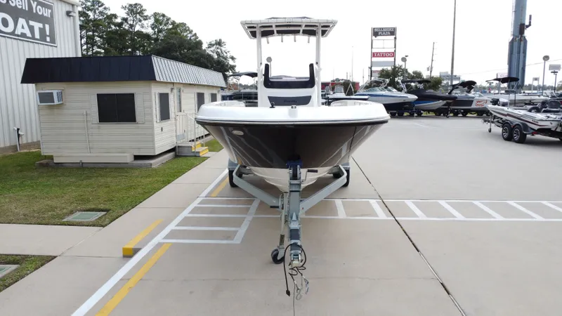 Slide: The Image of Bayliner T-22 2022 - 9