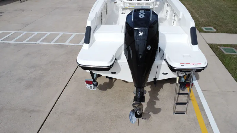 Slide: The Image of Bayliner Trophy T22CC 2022 - 27