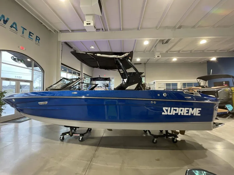 Slide: The Image of Supreme S220 2026 - 11