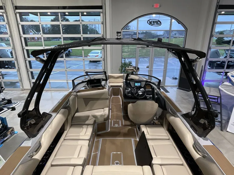 Slide: The Image of Supreme S220 2026 - 27