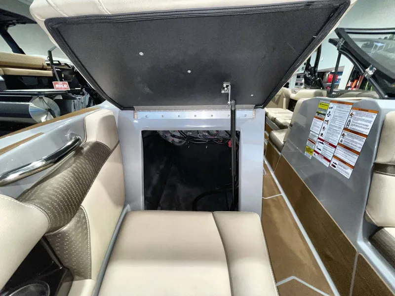 Slide: The Image of Supreme S220 2026 - 28