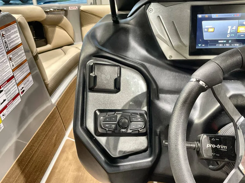 Slide: The Image of Supreme S220 2026 - 30