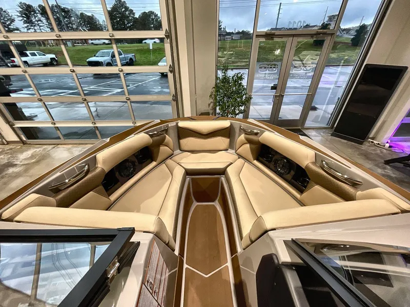 Slide: The Image of Supreme S220 2026 - 32