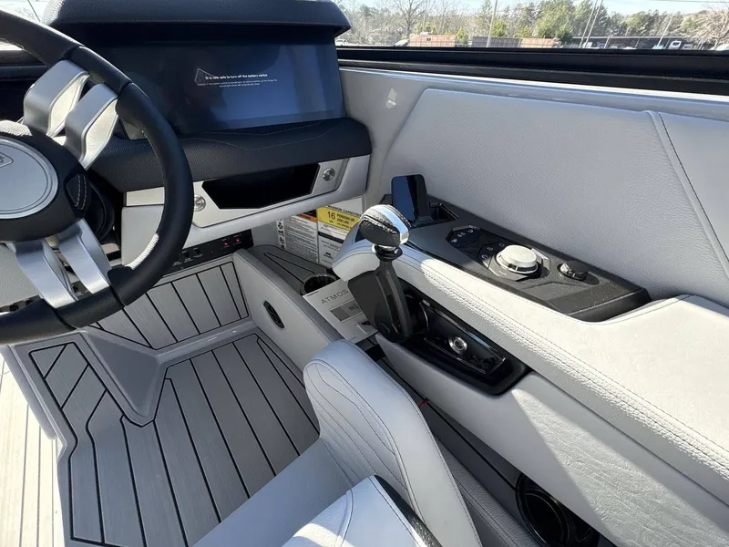 Slide: The Image of Nautique G23 2026 - 32