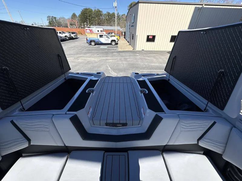 Slide: The Image of Nautique G23 2026 - 6