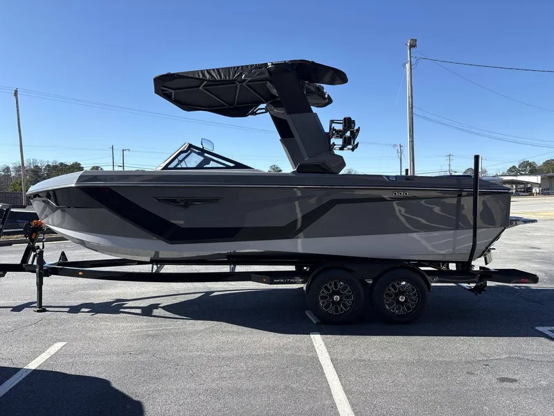 Slide: The Image of Nautique Super Air Nautique S23 2026 - 5