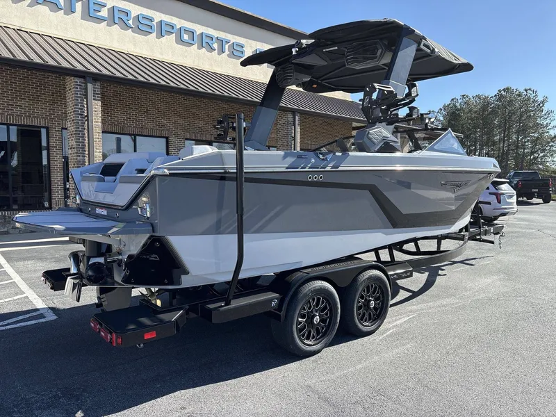Slide: The Image of Nautique Super Air Nautique S23 2026 - 8
