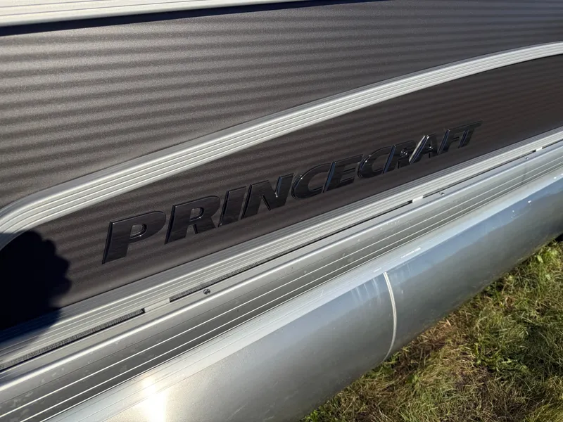 Slide: The Image of Princecraft Vectra 21 RL 2026 - 33