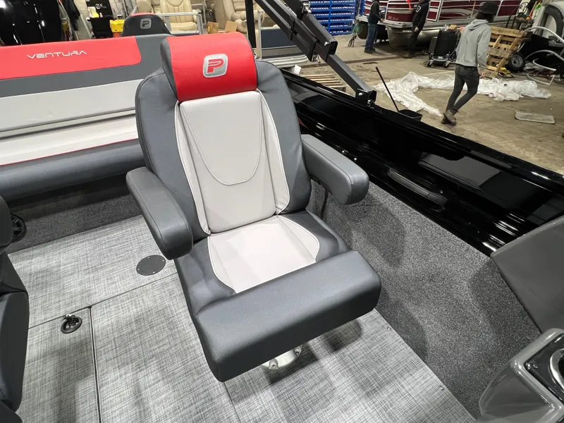 Slide: The Image of Princecraft Ventura 230 WRL Deckboat & Mercury 4-Stroke EFI 2026 - 12