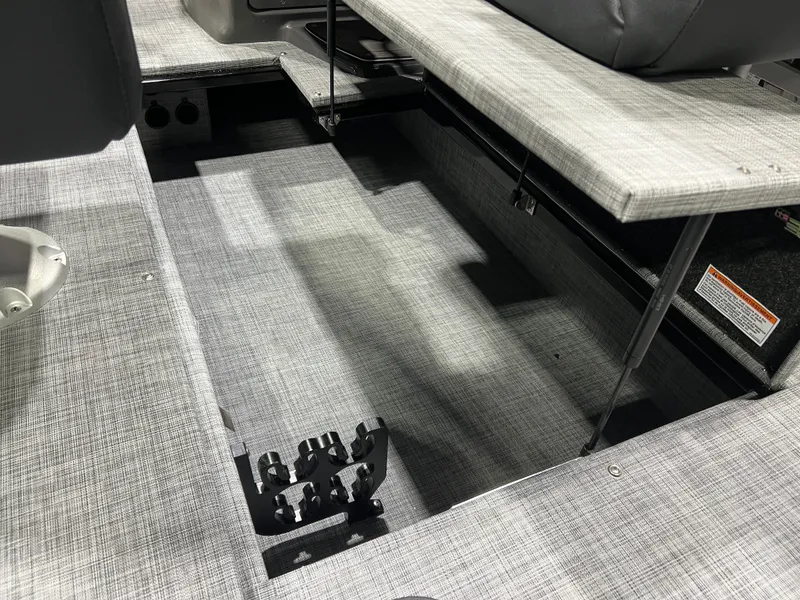 Slide: The Image of Princecraft Ventura 230 WRL Deckboat & Mercury 4-Stroke EFI 2026 - 27