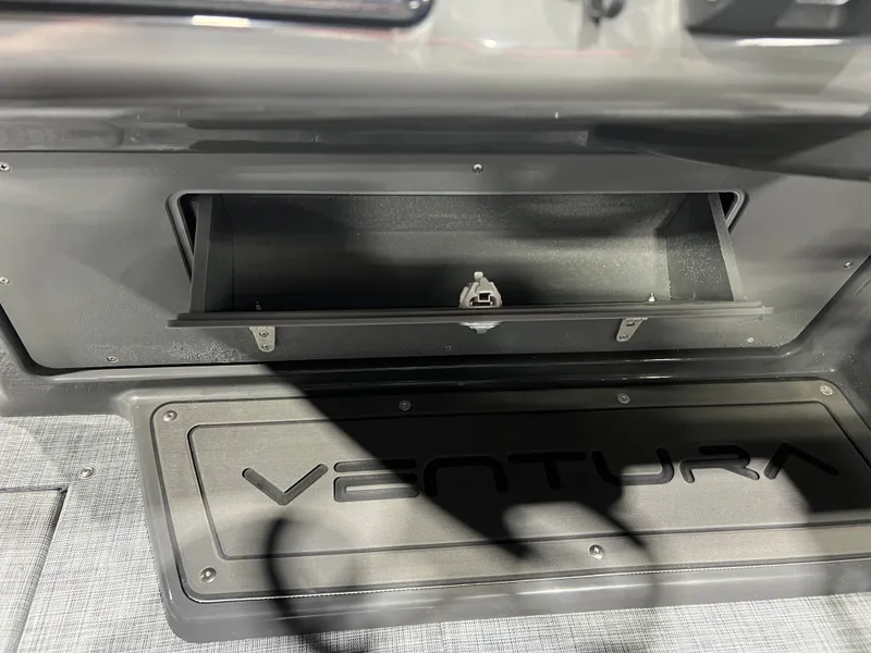 Slide: The Image of Princecraft Ventura 230 WRL Deckboat & Mercury 4-Stroke EFI 2026 - 31