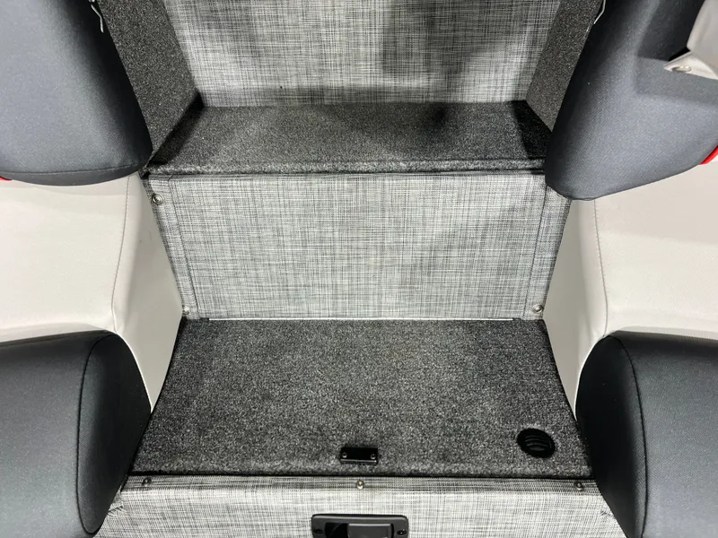 Slide: The Image of Princecraft Ventura 230 WRL Deckboat & Mercury 4-Stroke EFI 2026 - 34