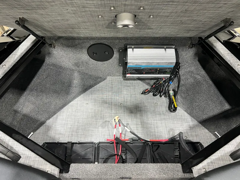 Slide: The Image of Princecraft Ventura 230 WRL Deckboat & Mercury 4-Stroke EFI 2026 - 37