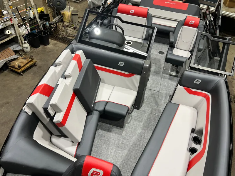 Slide: The Image of Princecraft Ventura 230 WRL Deckboat & Mercury 4-Stroke EFI 2026 - 38