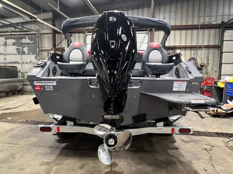 Slide: The Image of Princecraft Ventura 230 WRL Deckboat & Mercury 4-Stroke EFI 2026 - 43