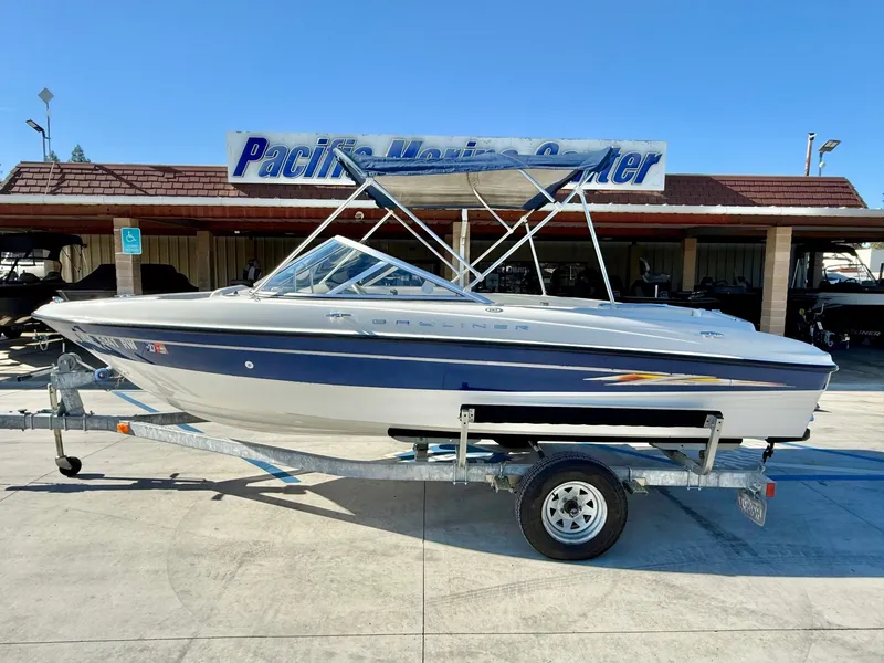 The Image of Bayliner 185 w/ 4.3L Mercury 2005 - 1