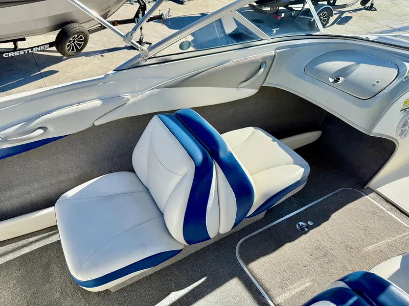 Slide: The Image of Bayliner 185 w/ 4.3L Mercury 2005 - 9