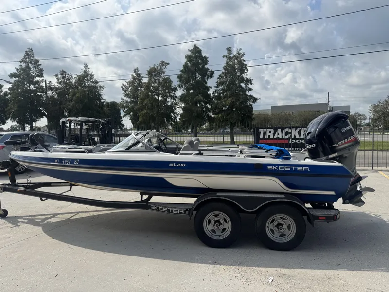 Slide: The Image of Skeeter SL 210 2012 - 10