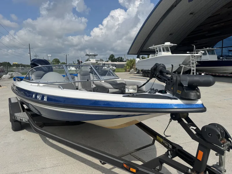 Slide: The Image of Skeeter SL 210 2012 - 13