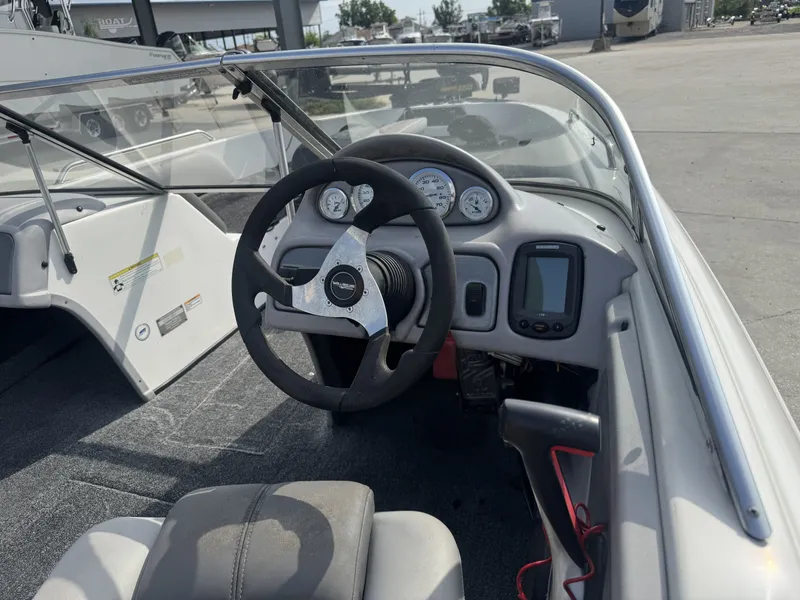 Slide: The Image of Skeeter SL 210 2012 - 15