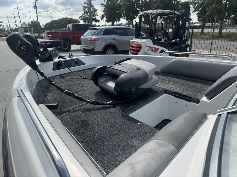 Slide: The Image of Skeeter SL 210 2012 - 16