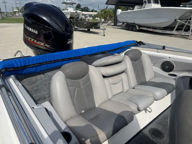 Slide: The Image of Skeeter SL 210 2012 - 4