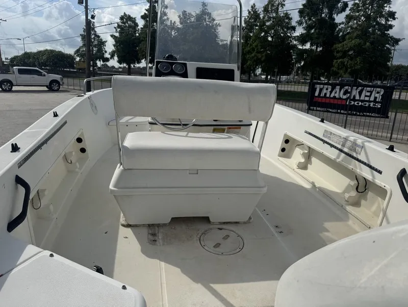 Slide: The Image of Hydra-Sports 18 2000 - 14