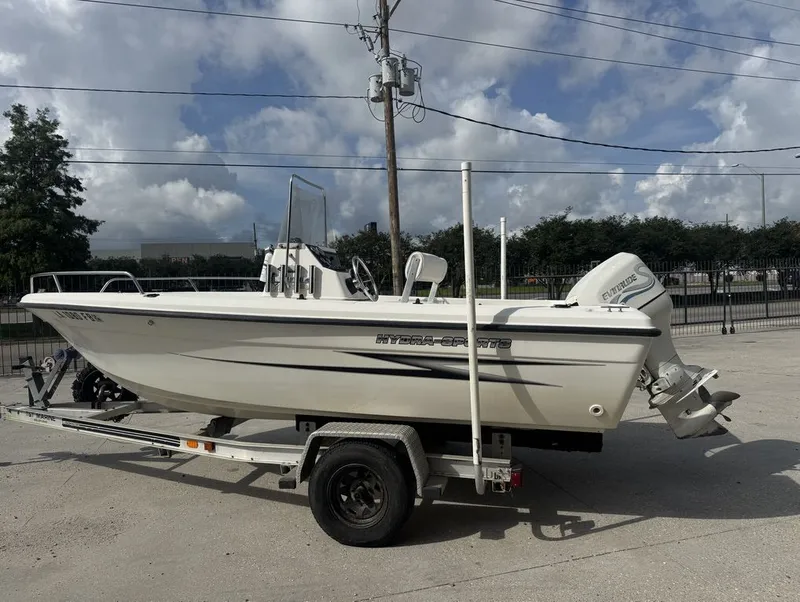 Slide: The Image of Hydra-Sports 18 2000 - 2