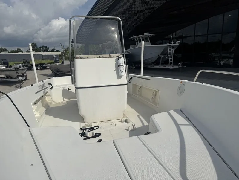 Slide: The Image of Hydra-Sports 18 2000 - 7