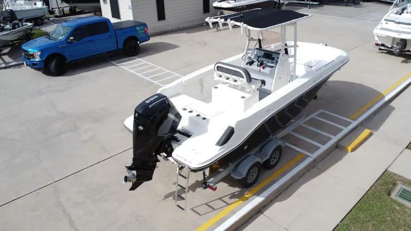 Slide: The Image of Bayliner Trophy T22CC 2022 - 15