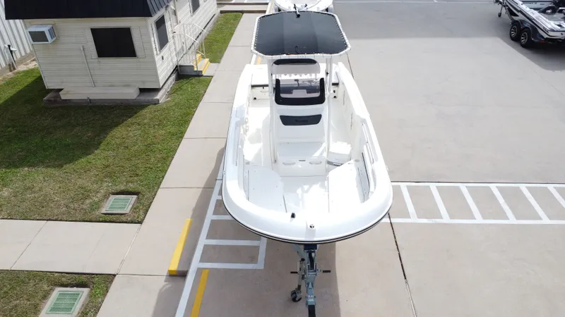 Slide: The Image of Bayliner Trophy T22CC 2022 - 18