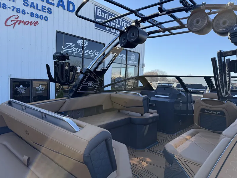 Slide: The Image of Cobalt R6 Surf 2026 - 11