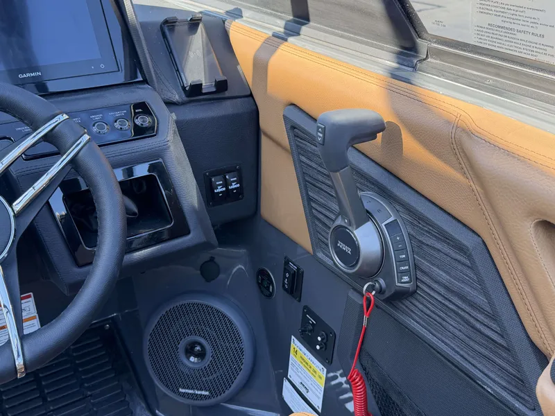 Slide: The Image of Cobalt R6 Surf 2026 - 14