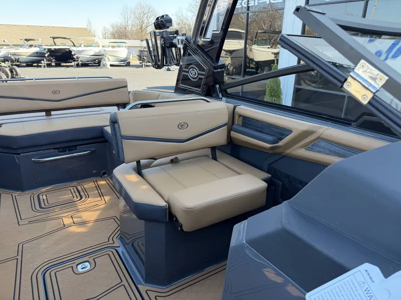 Slide: The Image of Cobalt R6 Surf 2026 - 26