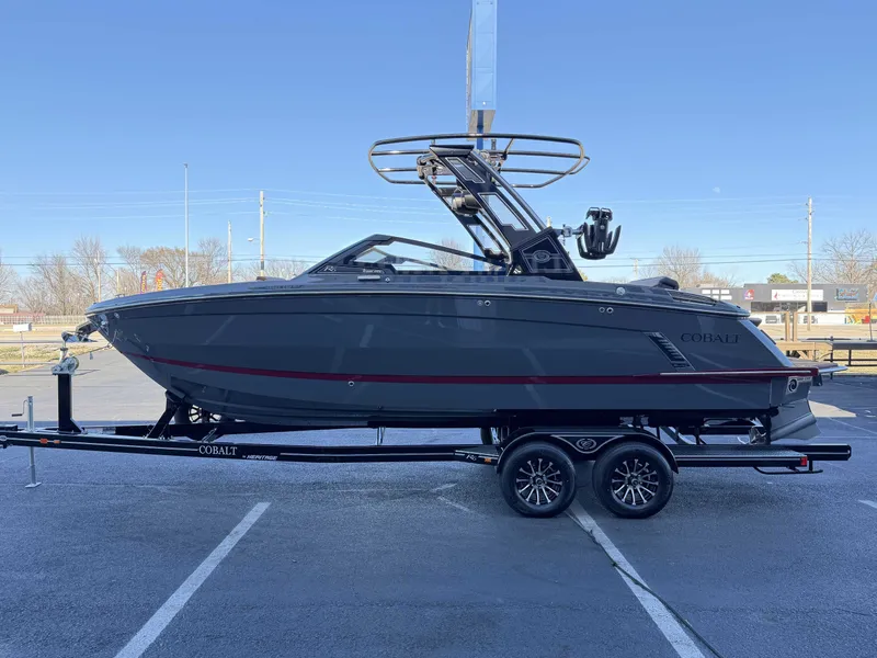 Slide: The Image of Cobalt R6 Surf 2026 - 5