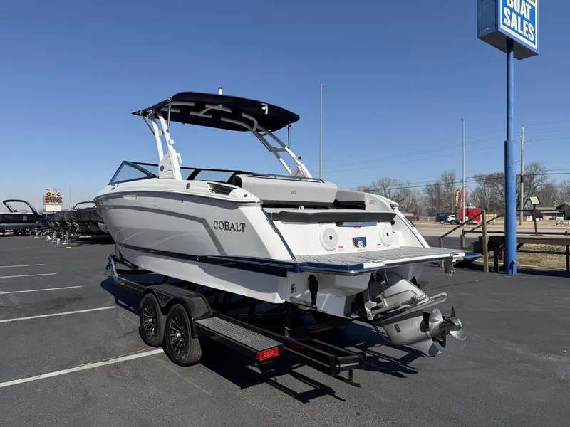 Slide: The Image of Cobalt R8 2026 - 25