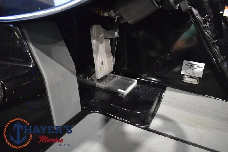 Slide: The Image of Falcon F195 2025 - 48