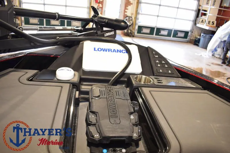 Slide: The Image of Caymas XS 21 PRO 2025 - 10