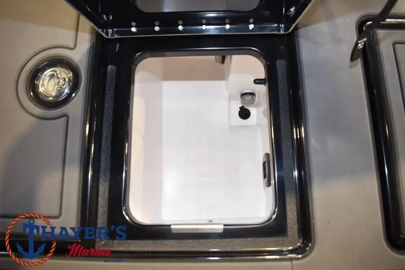 Slide: The Image of Caymas XS 21 PRO 2025 - 19