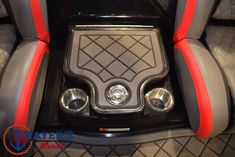 Slide: The Image of Caymas XS 21 PRO 2025 - 23