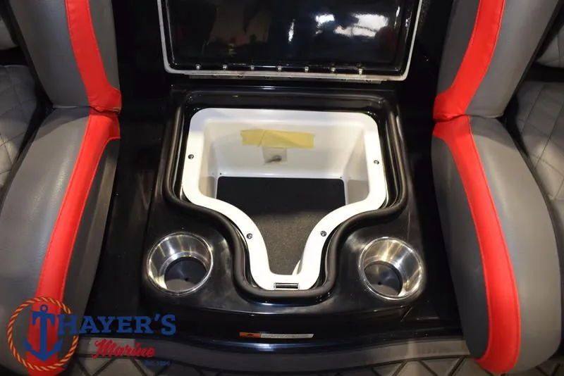 Slide: The Image of Caymas XS 21 PRO 2025 - 24