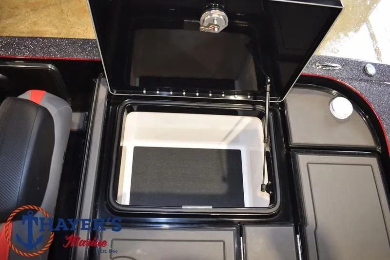 Slide: The Image of Caymas XS 21 PRO 2025 - 39