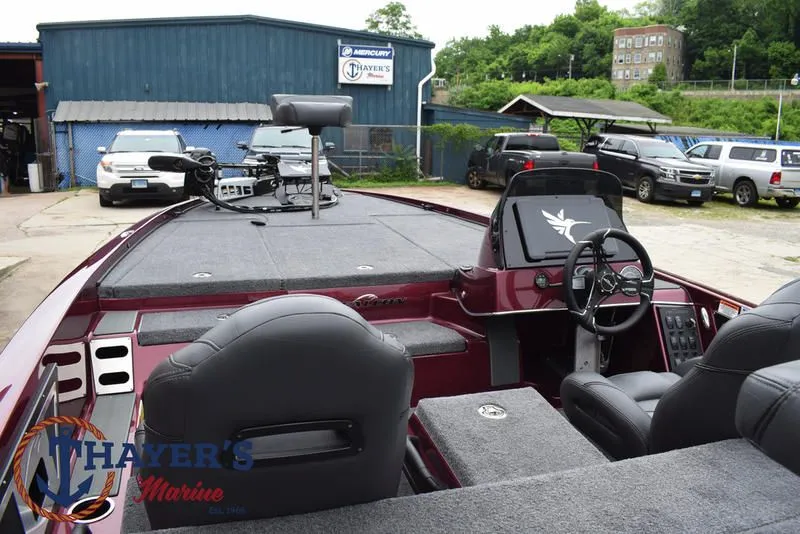 Slide: The Image of Falcon 20 TE 2025 - 14