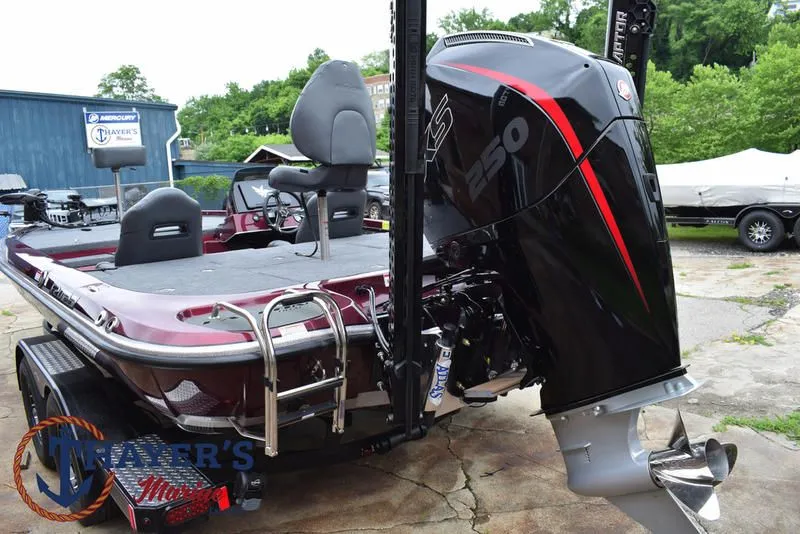 Slide: The Image of Falcon 20 TE 2025 - 34